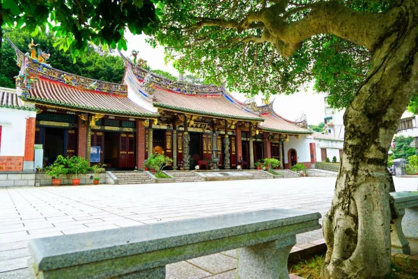 劍潭古寺