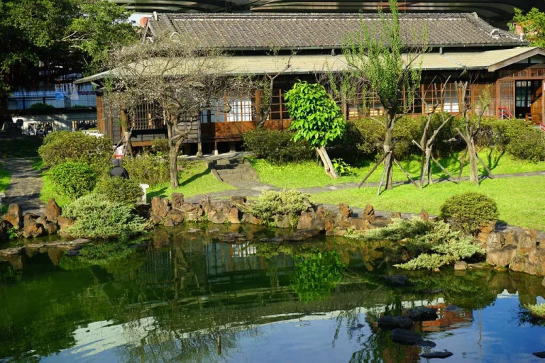 逸仙公園
