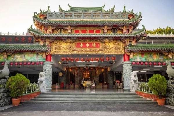 清水巖風景區（林園清水寺）
